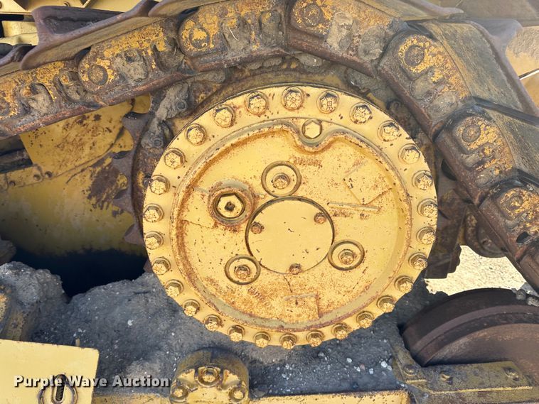 image for item LT9130 Caterpillar D4H Series II  dozer