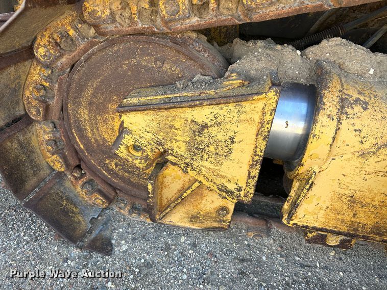 image for item LT9130 Caterpillar D4H Series II  dozer