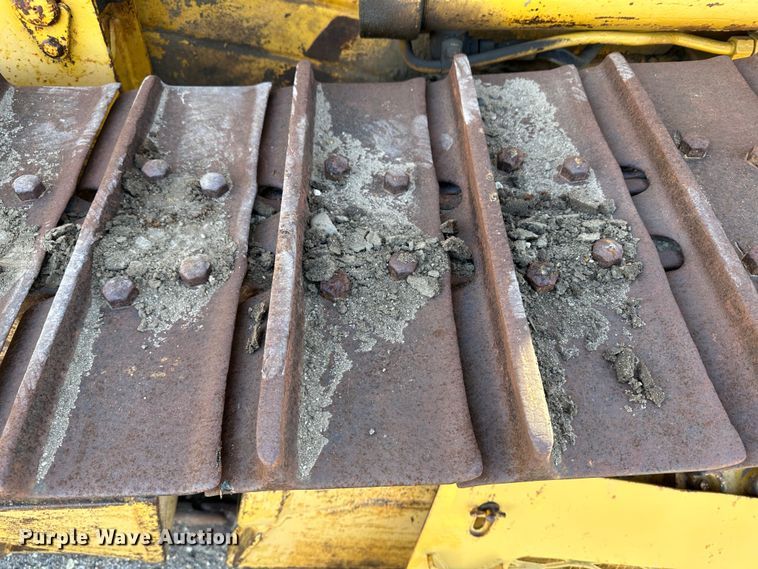 image for item LT9130 Caterpillar D4H Series II  dozer