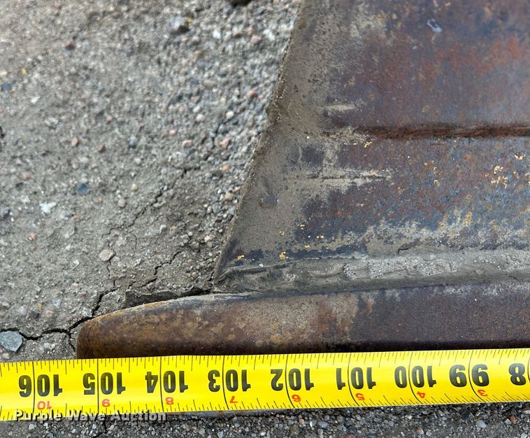 image for item LT9130 Caterpillar D4H Series II  dozer