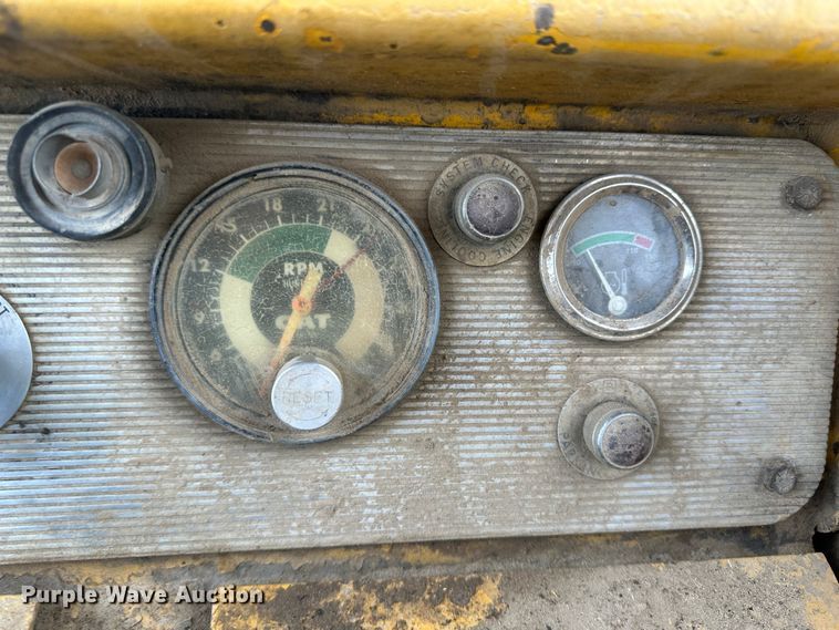 image for item LT9171 1978 Caterpillar 633D  elevating scraper