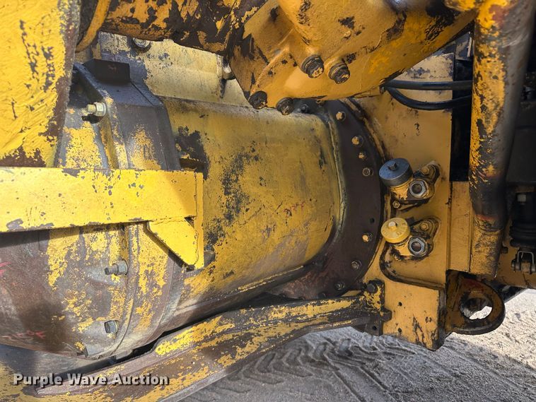 image for item LT9171 1978 Caterpillar 633D  elevating scraper
