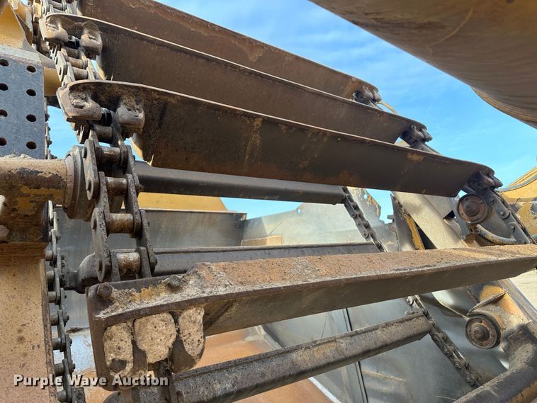 image for item LT9171 1978 Caterpillar 633D  elevating scraper