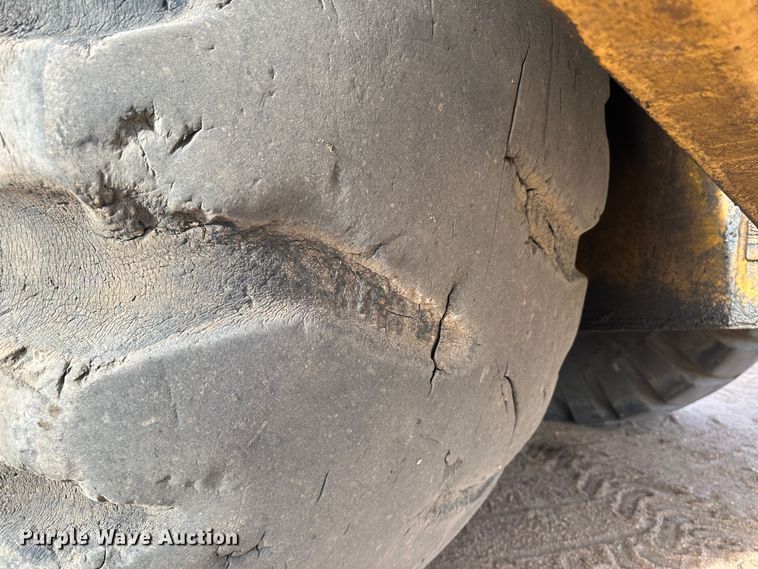 image for item LT9171 1978 Caterpillar 633D  elevating scraper