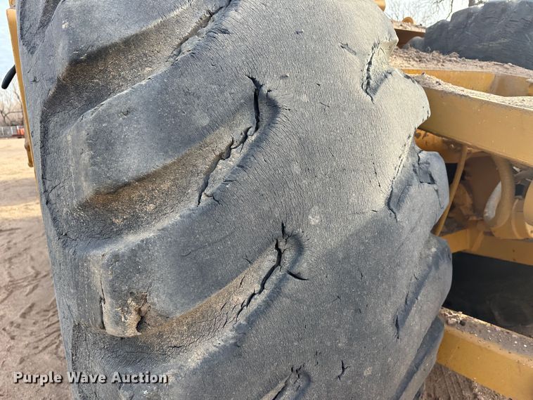 image for item LT9171 1978 Caterpillar 633D  elevating scraper