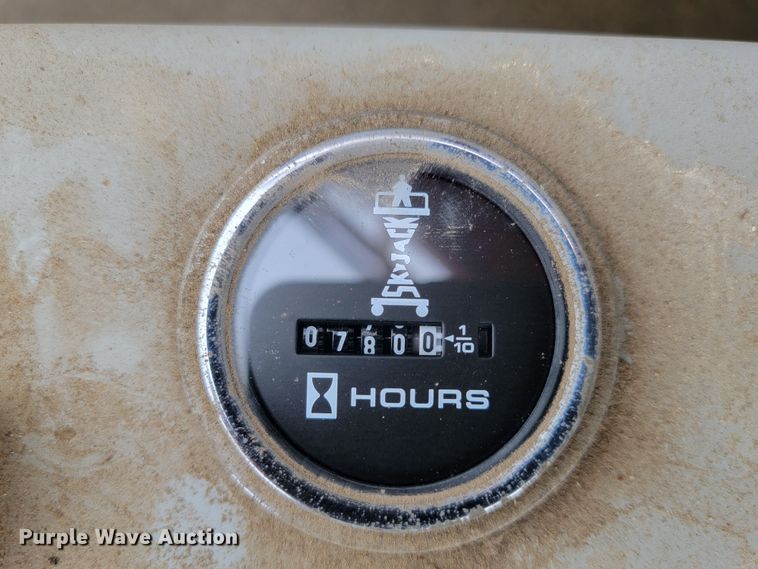 image for item LV9326 1999 Sky Jack SJIII 3220  scissor lift