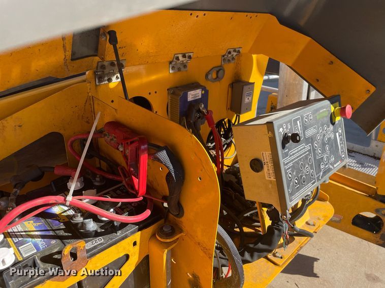 image for item MB9010 2019 Haulotte 5533A  boom lift