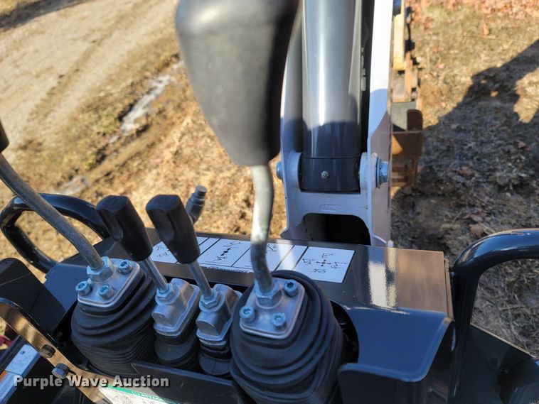 image for item MB9815 Bobcat 8811  skid steer backhoe