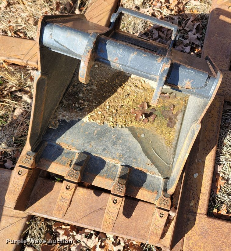 image for item MB9815 Bobcat 8811  skid steer backhoe