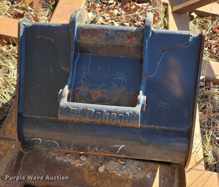 image for item MB9815 Bobcat 8811  skid steer backhoe