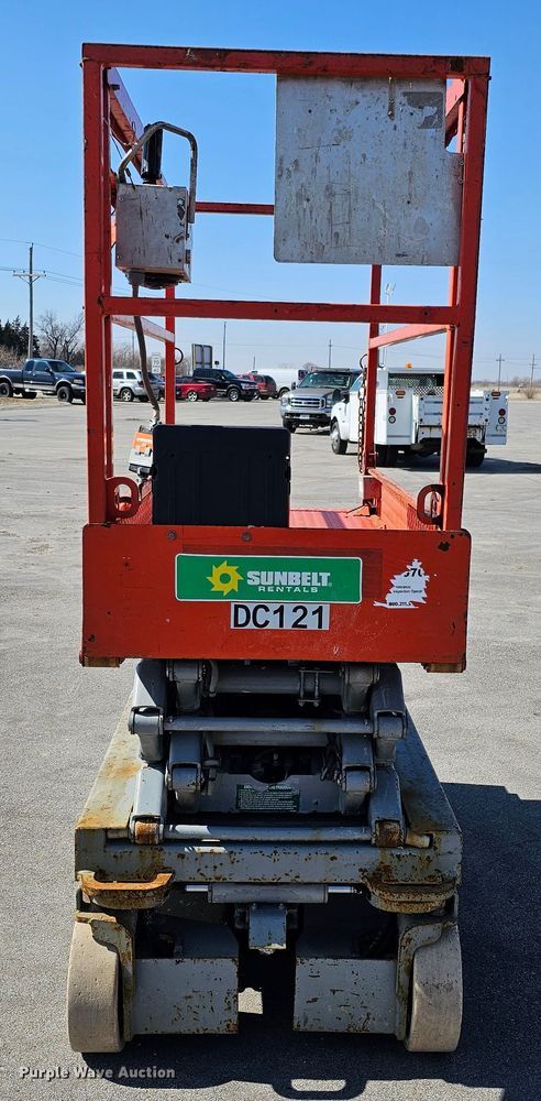 image for item MC9618 2006 Skyjack SJIII 3219  scissor lift