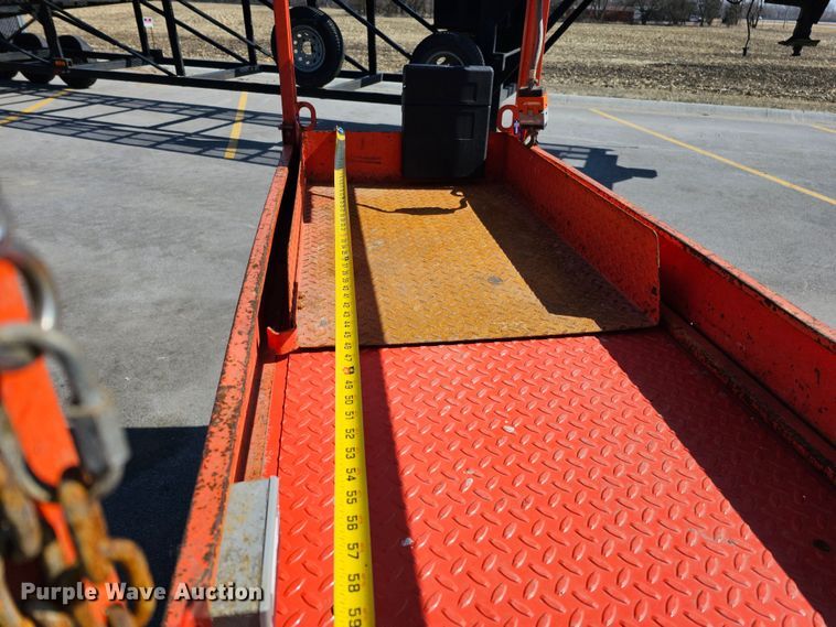 image for item MC9618 2006 Skyjack SJIII 3219  scissor lift