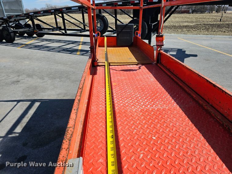 image for item MC9618 2006 Skyjack SJIII 3219  scissor lift