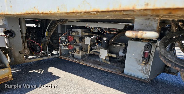 image for item MC9618 2006 Skyjack SJIII 3219  scissor lift