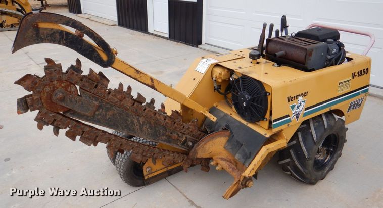 image for item MC9832 1995 Vermeer V-1850  trencher