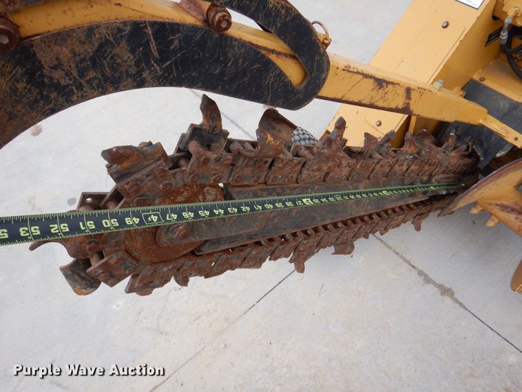 image for item MC9832 1995 Vermeer V-1850  trencher