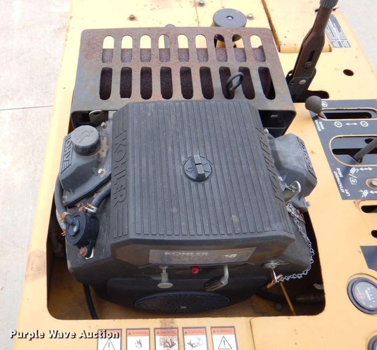 image for item MC9832 1995 Vermeer V-1850  trencher