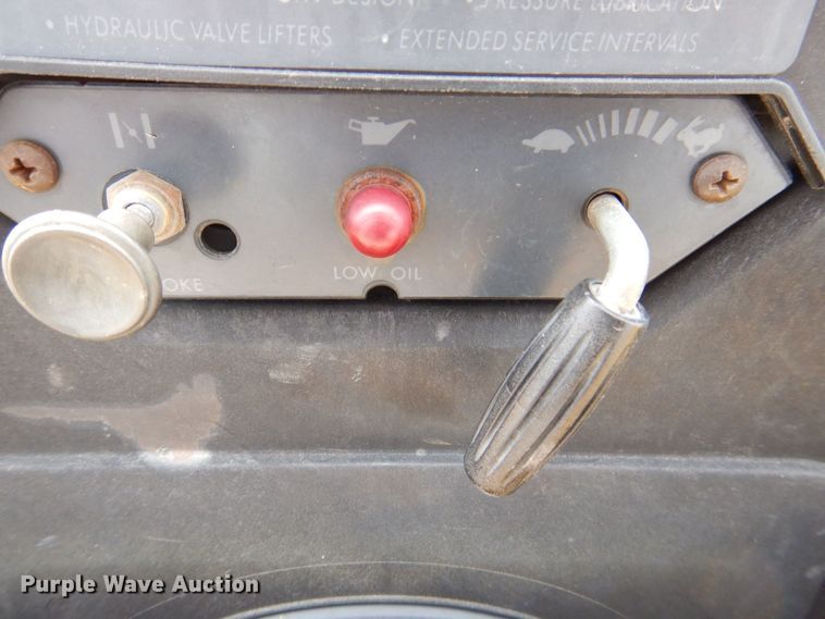 image for item MC9832 1995 Vermeer V-1850  trencher