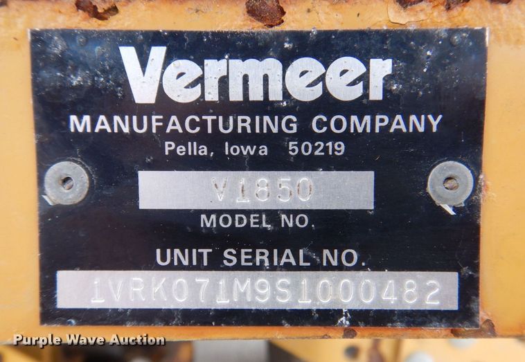 image for item MC9832 1995 Vermeer V-1850  trencher
