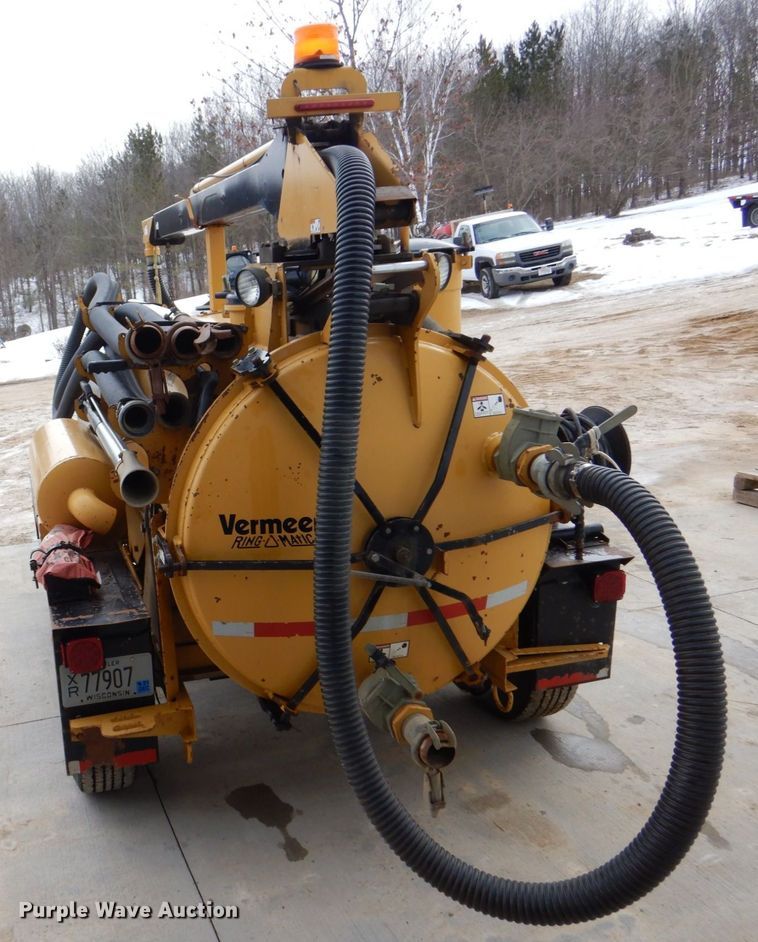 image for item MC9833 2005 Vermeer Ring-o-matic 550  vacuum excavator