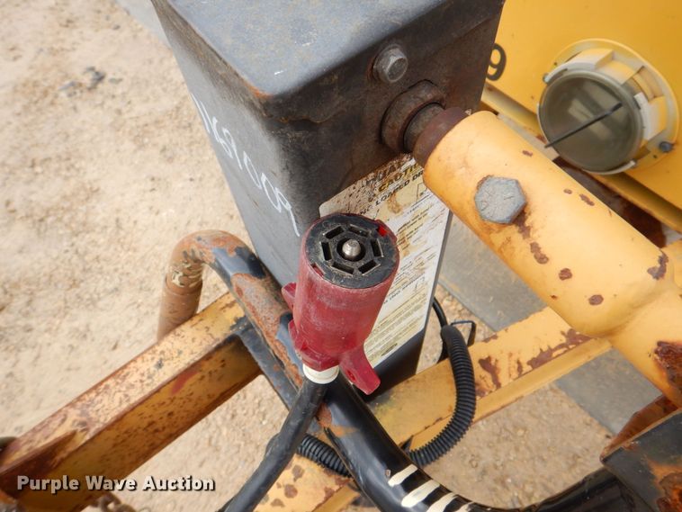 image for item MC9833 2005 Vermeer Ring-o-matic 550  vacuum excavator