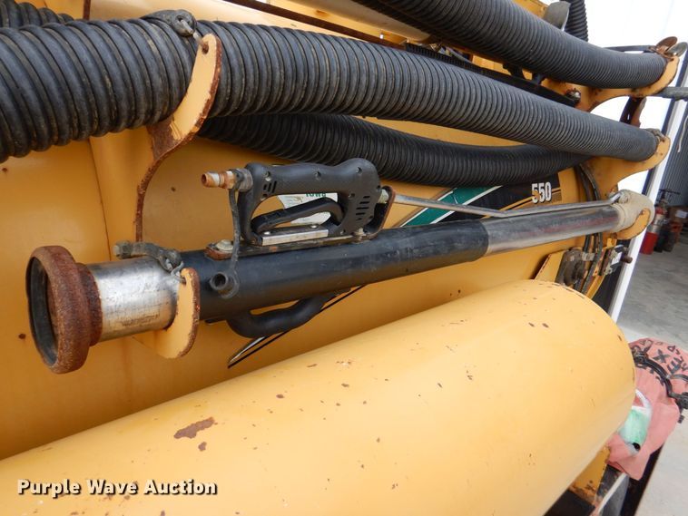 image for item MC9833 2005 Vermeer Ring-o-matic 550  vacuum excavator