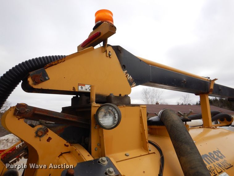 image for item MC9833 2005 Vermeer Ring-o-matic 550  vacuum excavator