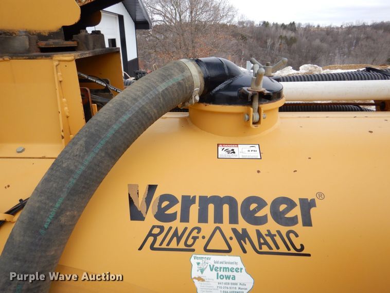 image for item MC9833 2005 Vermeer Ring-o-matic 550  vacuum excavator