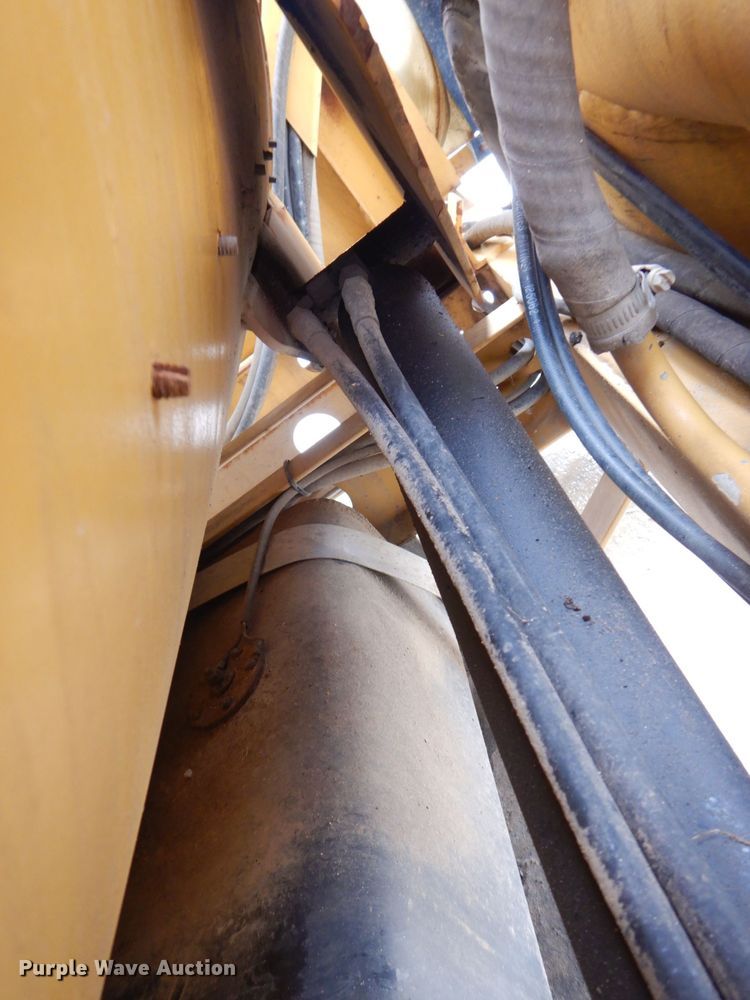 image for item MC9833 2005 Vermeer Ring-o-matic 550  vacuum excavator