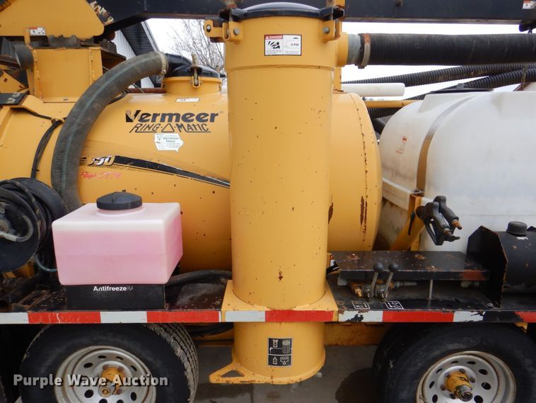 image for item MC9833 2005 Vermeer Ring-o-matic 550  vacuum excavator