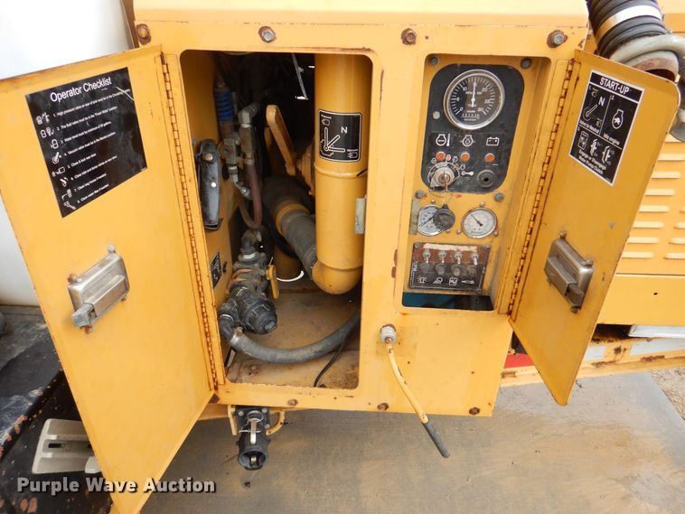 image for item MC9833 2005 Vermeer Ring-o-matic 550  vacuum excavator