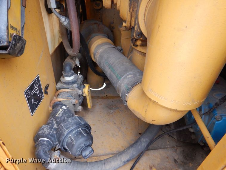 image for item MC9833 2005 Vermeer Ring-o-matic 550  vacuum excavator