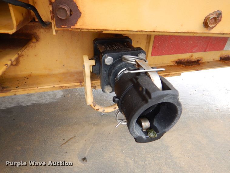 image for item MC9833 2005 Vermeer Ring-o-matic 550  vacuum excavator