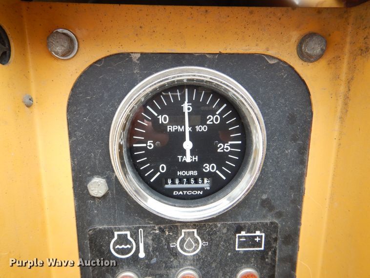 image for item MC9833 2005 Vermeer Ring-o-matic 550  vacuum excavator