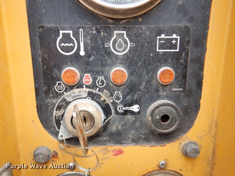 image for item MC9833 2005 Vermeer Ring-o-matic 550  vacuum excavator