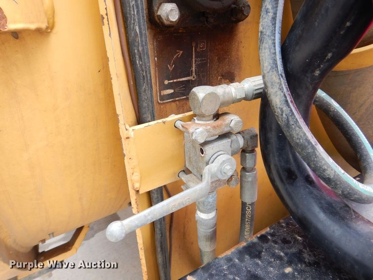 image for item MC9833 2005 Vermeer Ring-o-matic 550  vacuum excavator