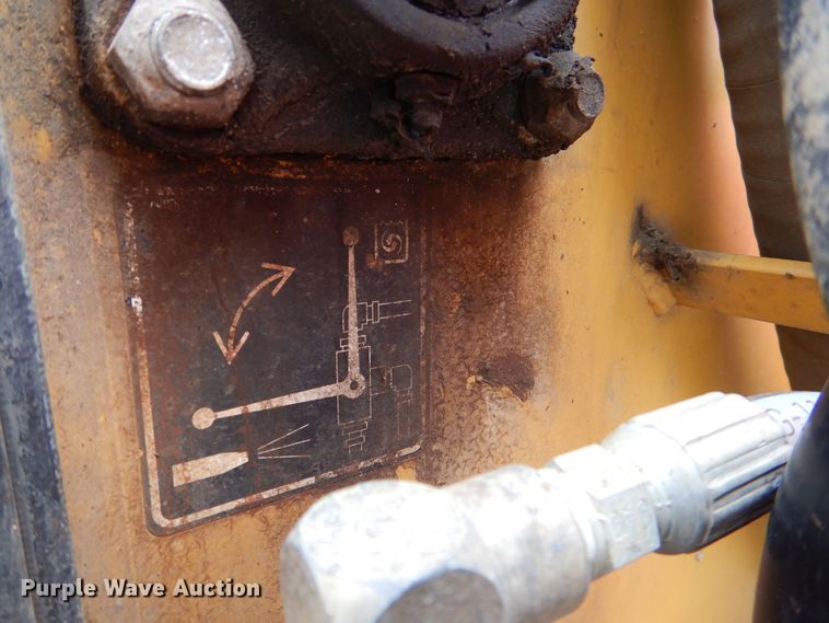 image for item MC9833 2005 Vermeer Ring-o-matic 550  vacuum excavator