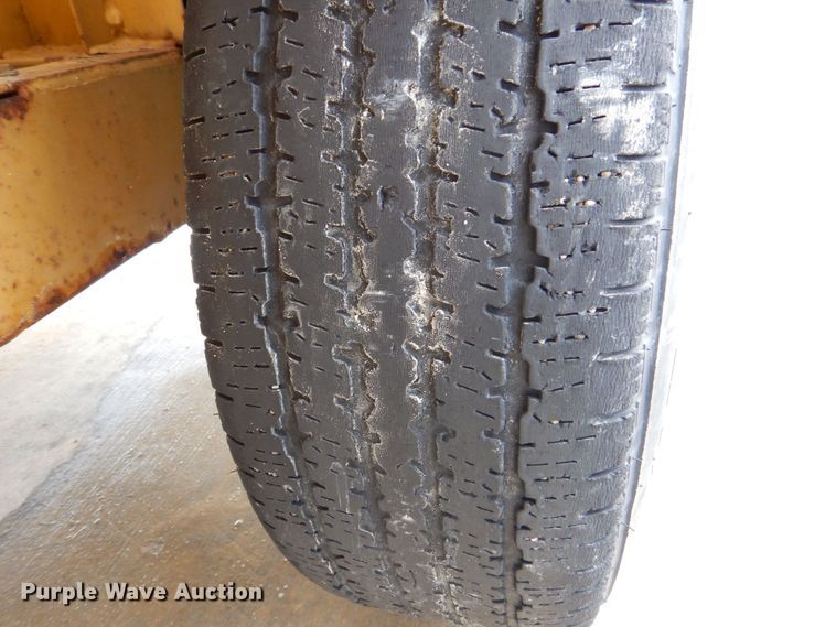 image for item MC9833 2005 Vermeer Ring-o-matic 550  vacuum excavator