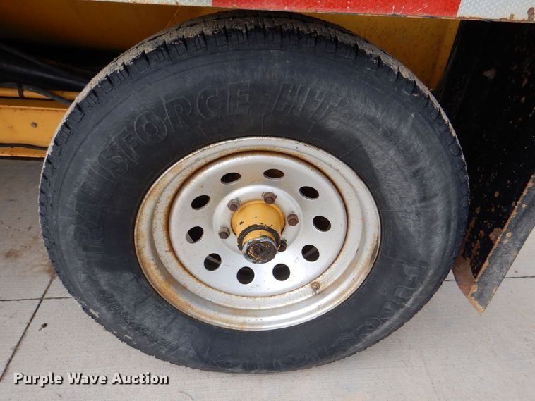 image for item MC9833 2005 Vermeer Ring-o-matic 550  vacuum excavator