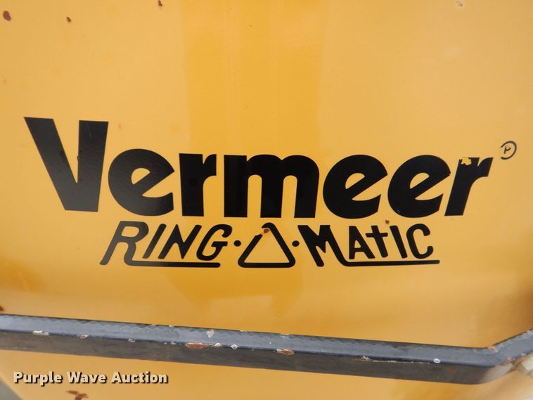 image for item MC9833 2005 Vermeer Ring-o-matic 550  vacuum excavator