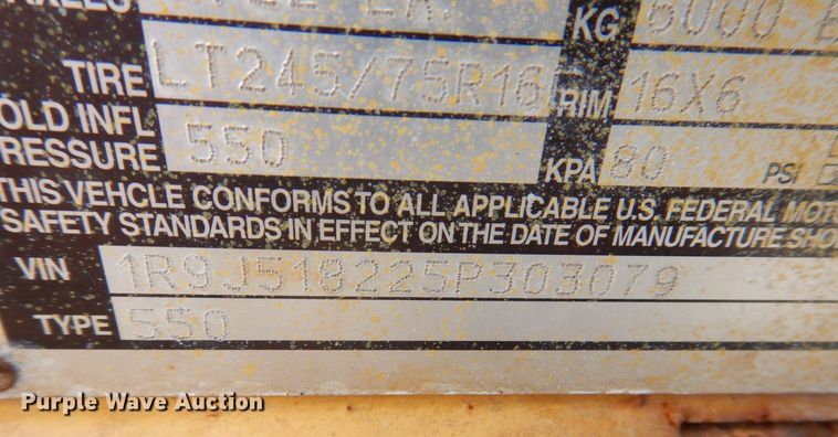 image for item MC9833 2005 Vermeer Ring-o-matic 550  vacuum excavator