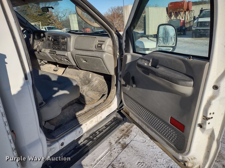 image for item MD9379 2007 Ford F550 Super Duty XL  utility / service truck