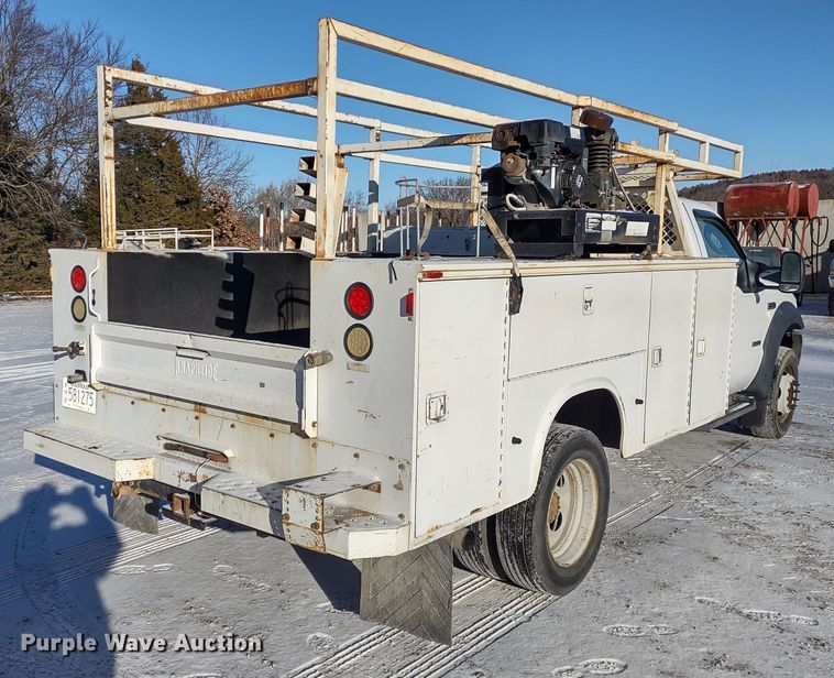 image for item MD9379 2007 Ford F550 Super Duty XL  utility / service truck