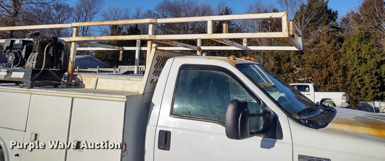 image for item MD9379 2007 Ford F550 Super Duty XL  utility / service truck