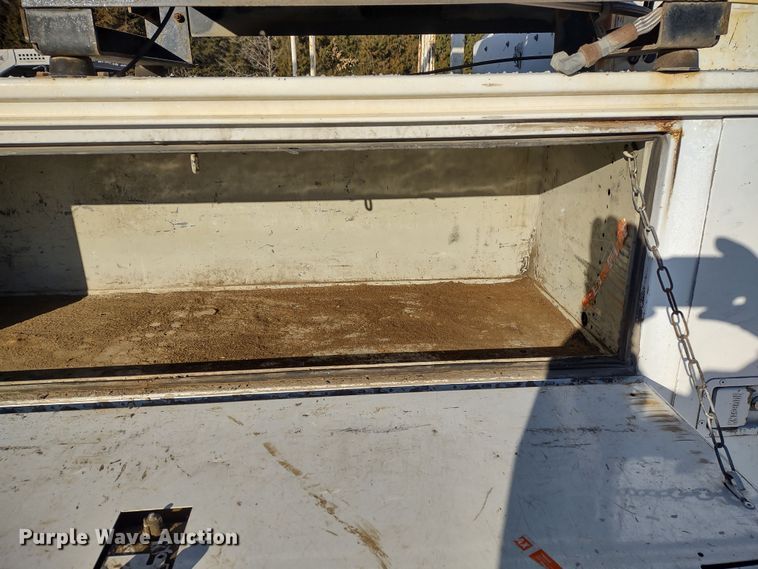 image for item MD9379 2007 Ford F550 Super Duty XL  utility / service truck