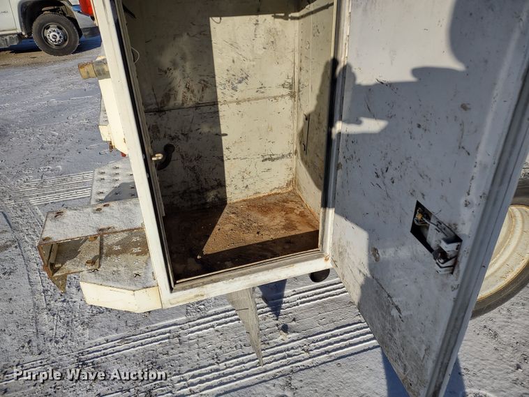 image for item MD9379 2007 Ford F550 Super Duty XL  utility / service truck