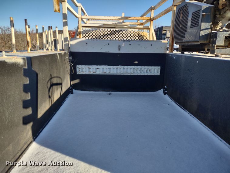 image for item MD9379 2007 Ford F550 Super Duty XL  utility / service truck