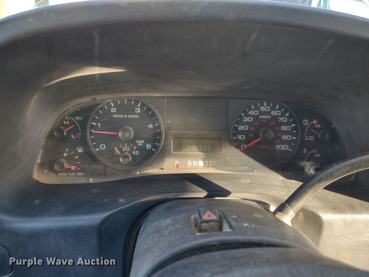 image for item MD9379 2007 Ford F550 Super Duty XL  utility / service truck