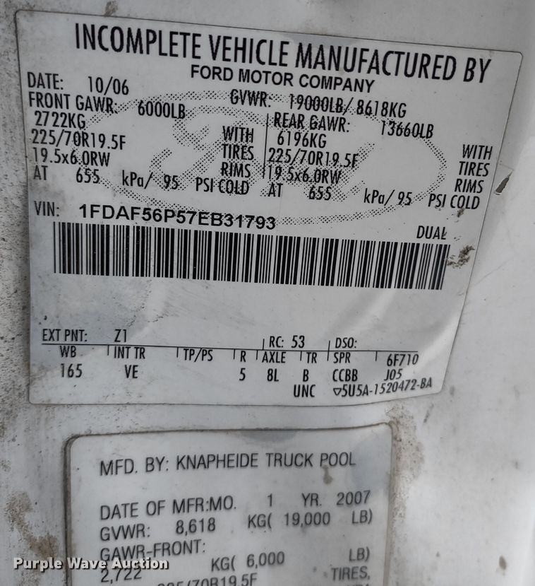 image for item MD9379 2007 Ford F550 Super Duty XL  utility / service truck