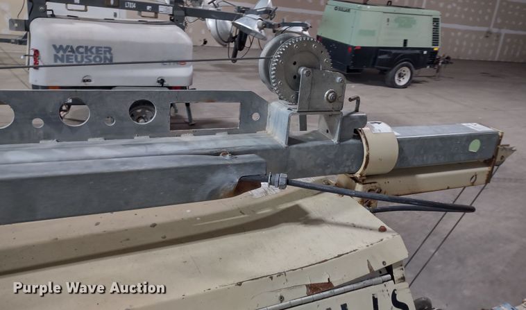 image for item MD9410 2010 Doosan LS60HZT4F  light plant